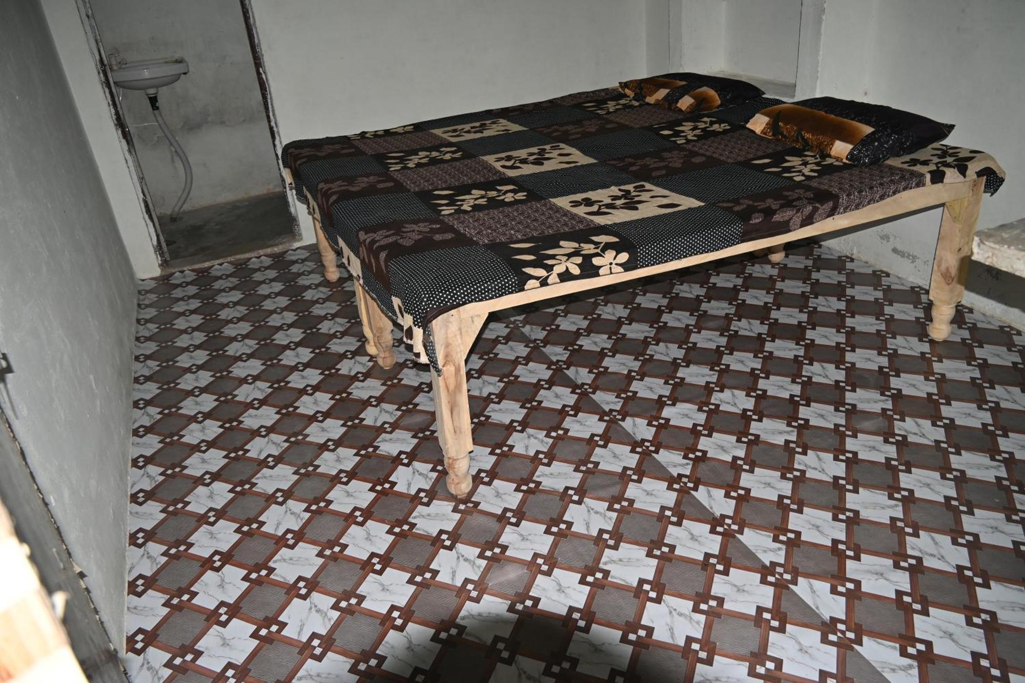 श्री बांके बिहारी सेवा धाम Hotel Vrindavan Ngoại thất bức ảnh